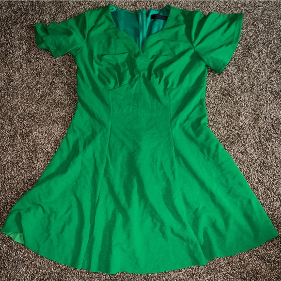 Dress Tells Green Mini Dress - Picture 1 of 5